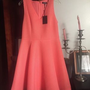 DKNY fine fit line dress Salmon color